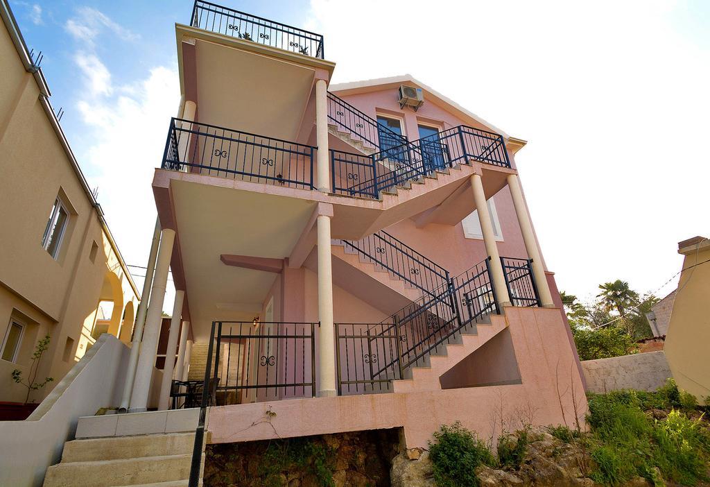 Apartments Bella Di Boka 티바트 외부 사진