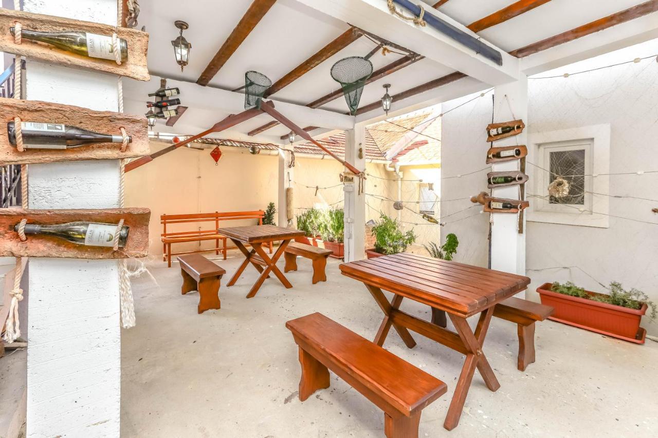 Apartments Bella Di Boka 티바트 외부 사진