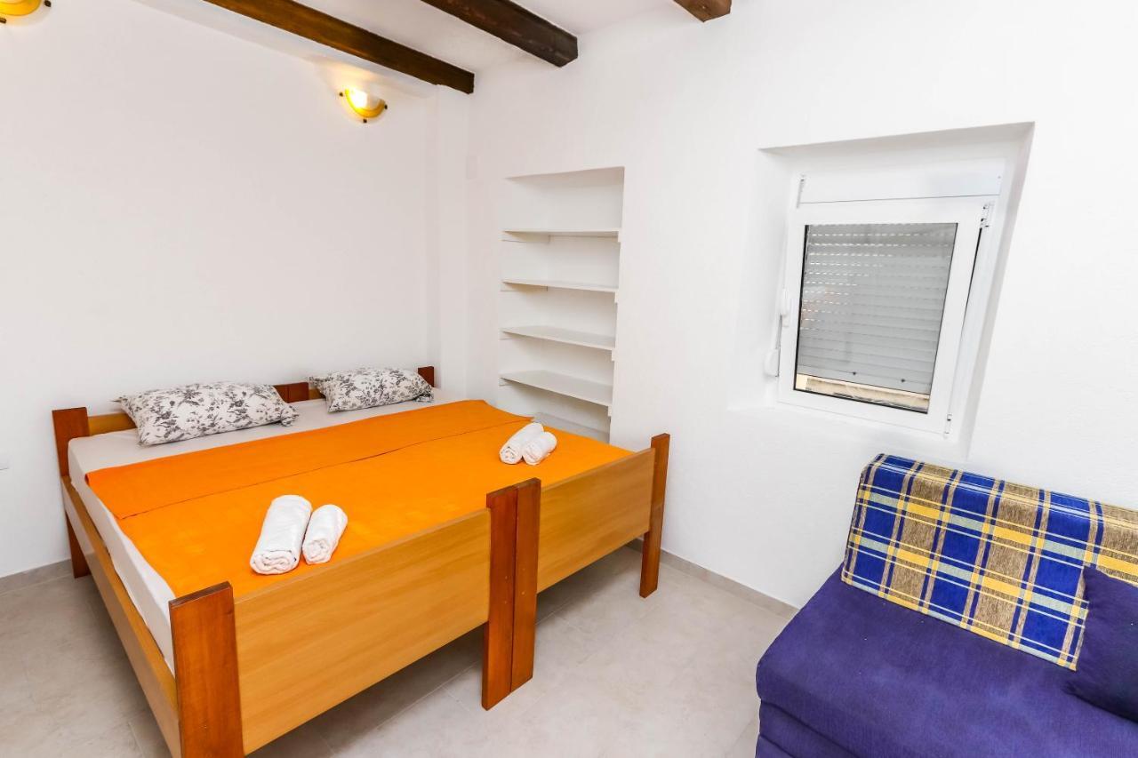 Apartments Bella Di Boka 티바트 외부 사진