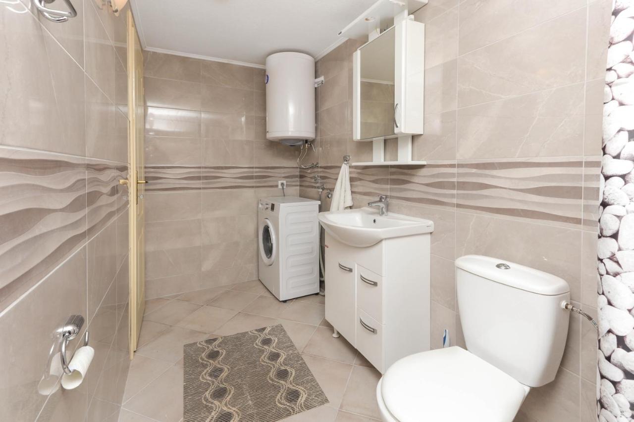 Apartments Bella Di Boka 티바트 외부 사진