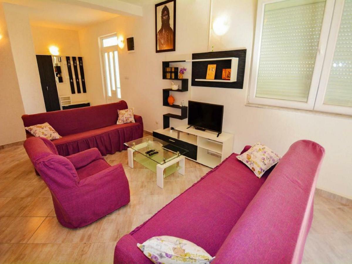 Apartments Bella Di Boka 티바트 외부 사진